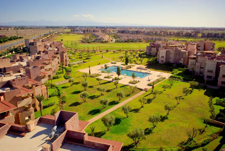 Woningen langs de golfbaan in Marrakech Golf City